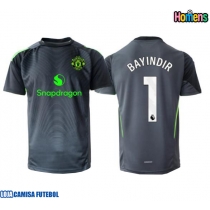 Camisa de Futebol Manchester United Altay Bayindir #1 Goleiro Equipamento Secundário 2025-26 Manga Curta